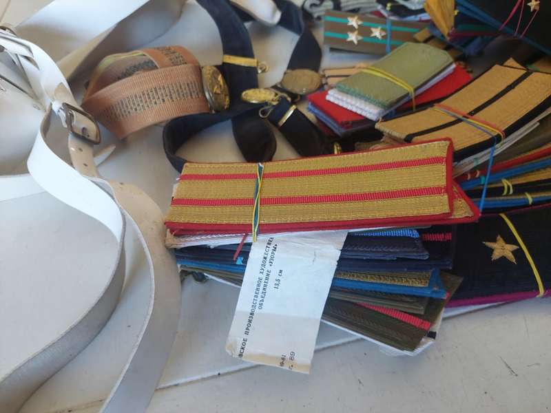 AMAZING collection of vintage Soviet military, navy & airforce items