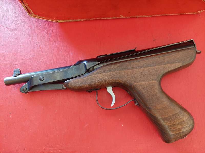 Rare vintage 1960`s Diana mark iv air pistol with box 100% working