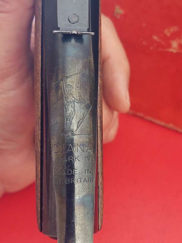 Rare vintage 1960`s Diana mark iv air pistol with box 100% working