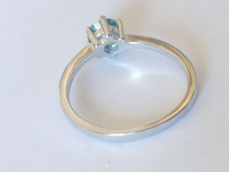 Gorgeous!! NEW!! 0,60ct blue Moissanite sterling silver ring 1,8g WOW!!