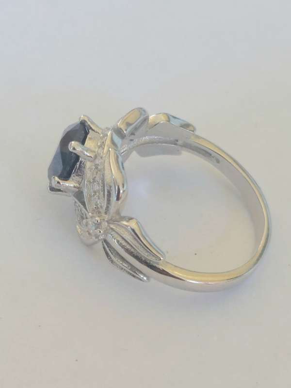 Magnificent!! NEW! 1,50ct black Moissanite & cz sterling silver ring 3,9g WOW!!
