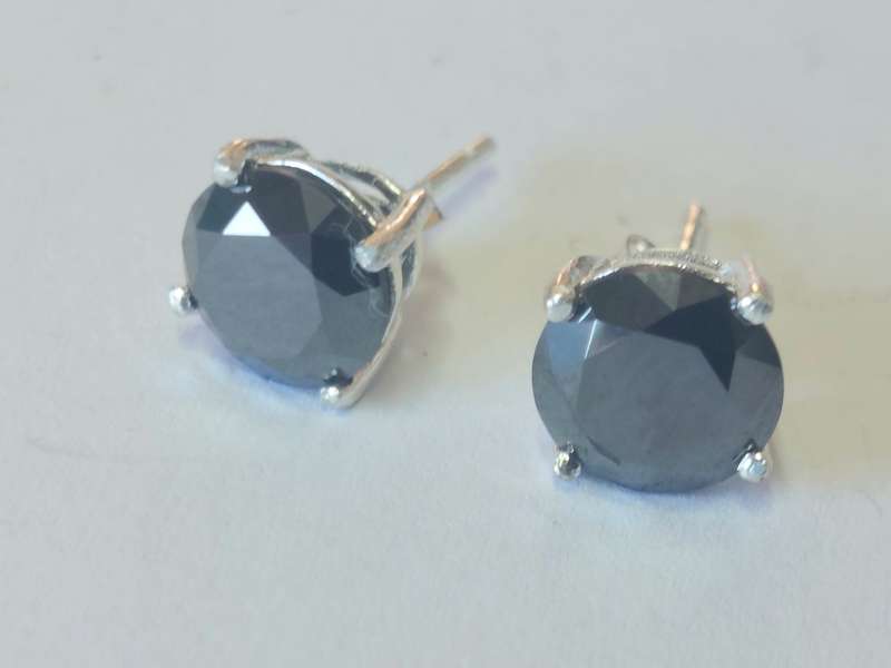 Magnificent!! NEW!! 3,80ct black Moissanite sterling silver earrings 2,0g  Gorgeous!!