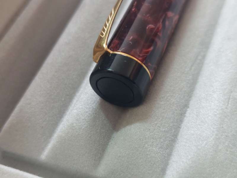 Rare!! Parker Duofold Centennial 18ct gold nib fountain pen Value R8000