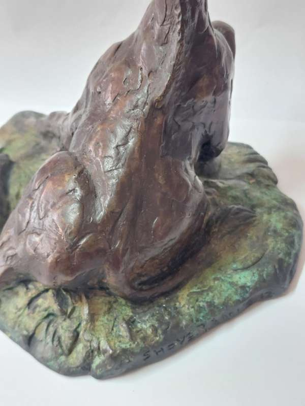 Amazing Guy Shover giraffe solid bronze sculpture Value R5500