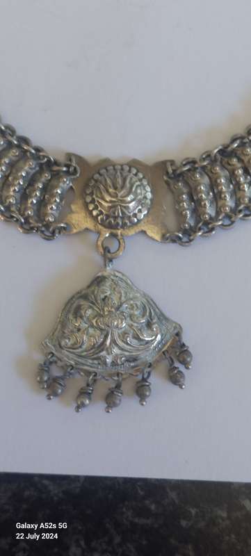 Spectacular antique oriental solid silver choker 41.8g Amazing!!