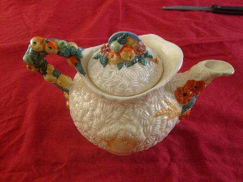 WOW!! Clarice Cliff tea pot