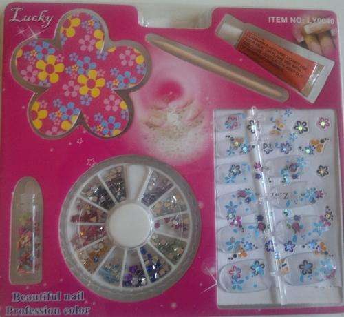 Lucky Nail Art!!! Beautifull nails and professional colour