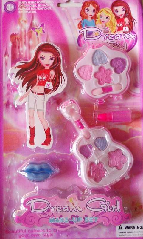 Dream Girl.  Quality Little Girl Make-up set.