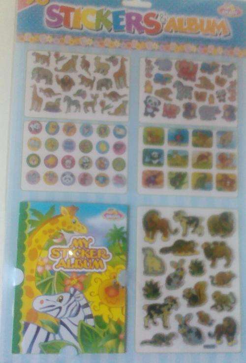 Over 90 Zoo animals stickers. Perfect for decorating, scrapbooking and cardmaking.With mini album.