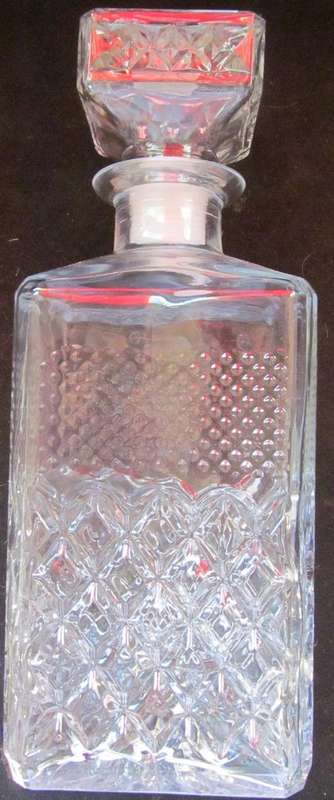 Stunning Glass Decanter!