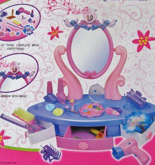 Do not miss out!!! Limited stock. DRESSING TABLE WITH MUSIC. Make up and all accessories Included!!