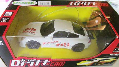 Remote control Porche!!! Scale 1:28.  50 Meter Range!!! Full Funtion with Lights.