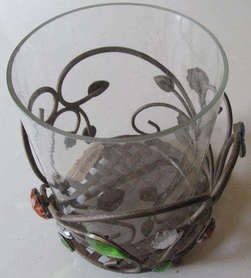 Stunning vase (pot-plant holder)