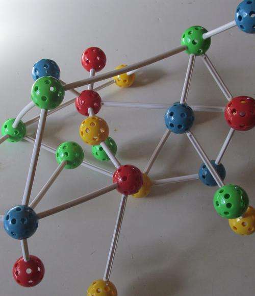 60 Piece Educational Play beads..hours of educational fun.
