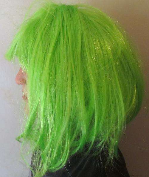 Very FUNKY green wig !