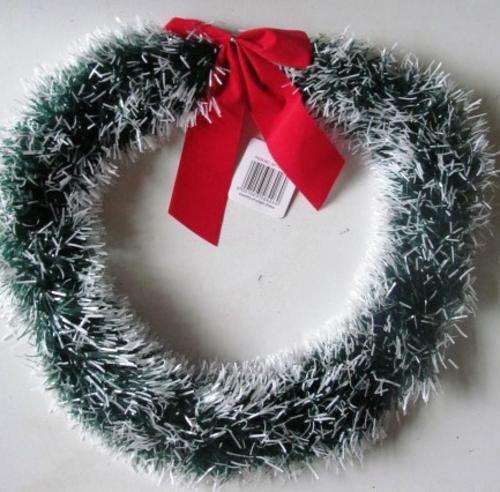 LARGE, Stunning Christmas Reed -SHIPPING R40 & ALL ADDITIONAL ITEMS R FREE