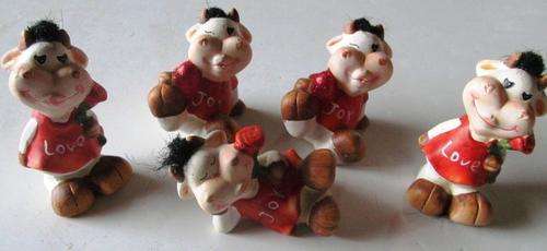 Bulk lot - To cute - 5 Cows - R1 increments - Shipping R40, additional items are FREE