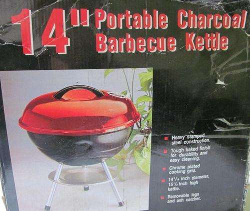 Unwanted gift, box got damaged in storage, but skottle braai is brand new !!!