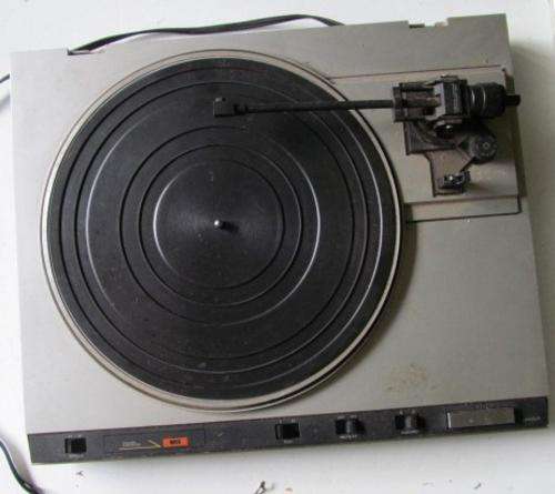 Old Kenwood turn table