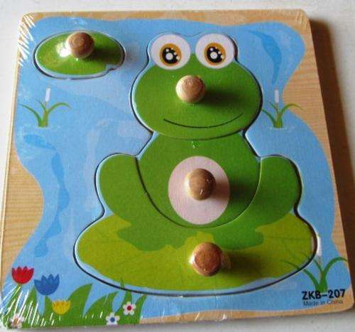 STOCK CLEARANCE !!! Wooden, colourfull FROG puzzle, - Flat Rate Shipping!!!!