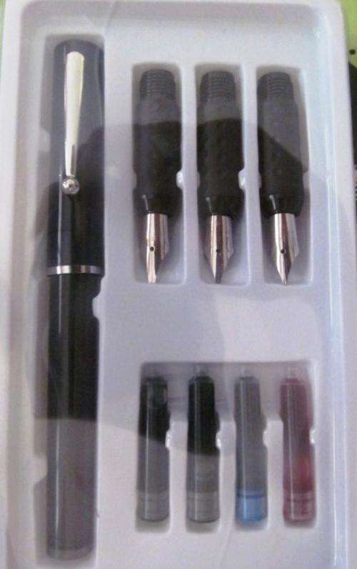 Flat Rate shipping R60 first item additional items FREE!!! Caligraphy pen. 3 tips & 4 refills