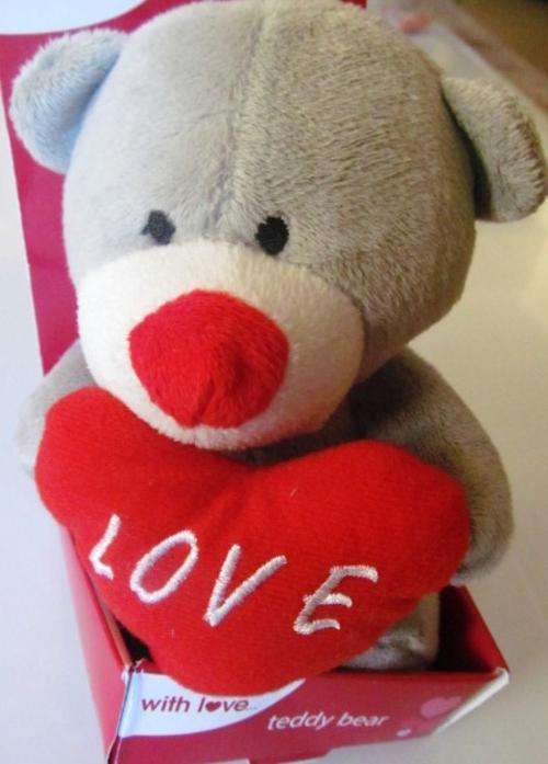 Love teddie in box