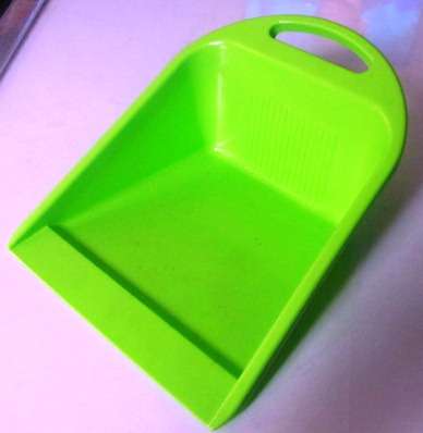 MASSIVE STOCK CLEARANCE-Extra Large Industrial Dustpans, variety colours 20 on auction R2 Increments