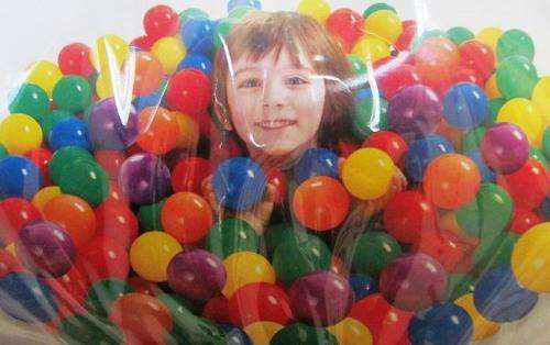 100 Plastic Balls