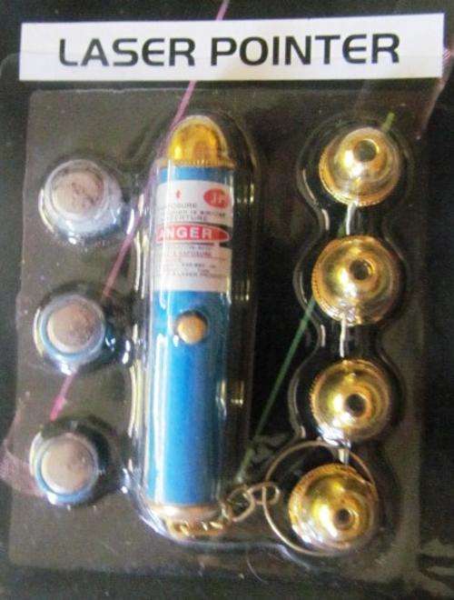LAZER POINTER WITH 5 DIFFRENT DESIGN HEADS AND 3 BATTERIES INCLUDED - 3 ON AUCTION