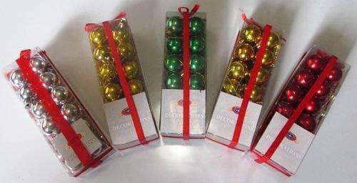 Great Christmas special !!! Set of 5 Decrative Christmas balls.  One bid takes the lot!!!