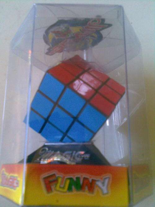 Rubix Cube excelent mental stimulation ***Postage only R30 and R10 per additional item***
