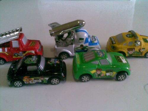 Must have for every Ben 10 lover!!5 pce car set!!! Crazy R1 start, Postage only R30 and R10 per addi