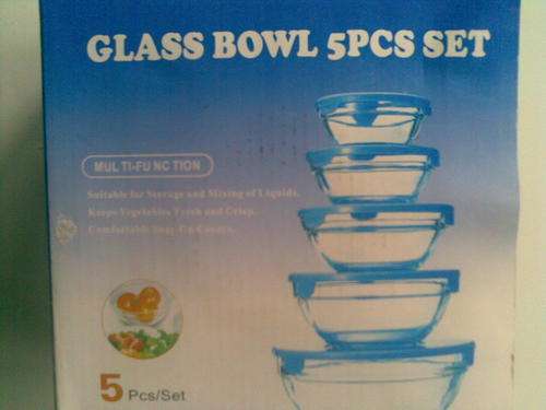 Glass bowl 5 Piece set with lids.