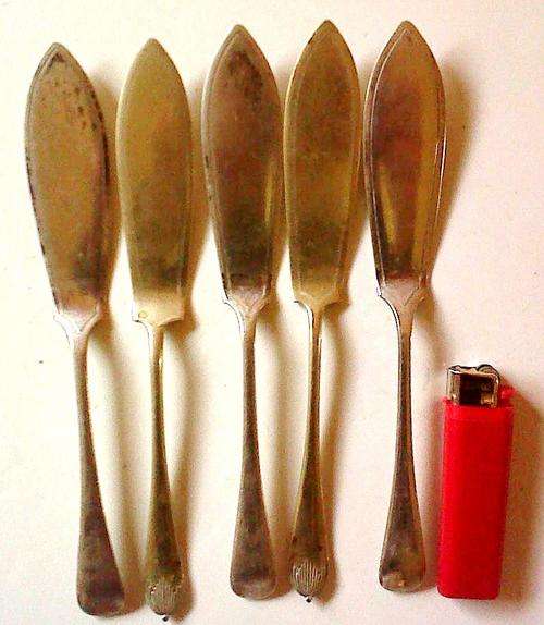 Set of 5 very old Fish Knifes