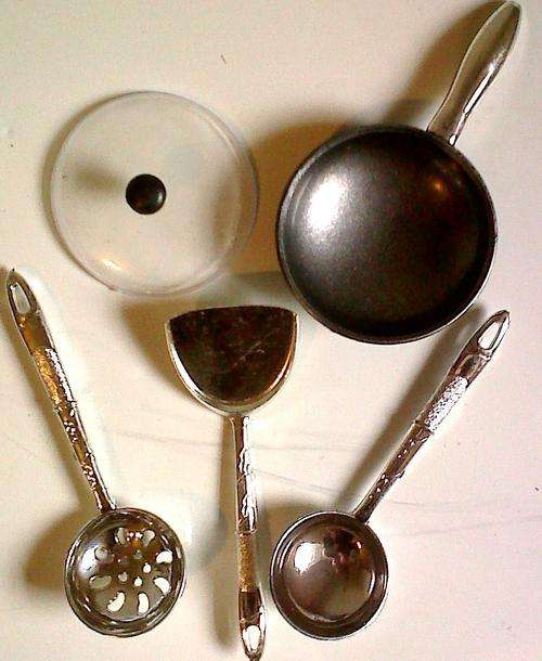 Cute Little 5 piece kitchen set