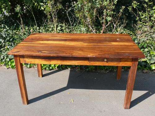 KIAAT 6 TABLE WITH DRAWER