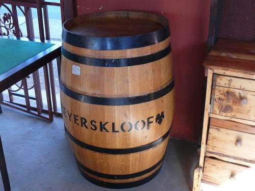 Oak wine barrel