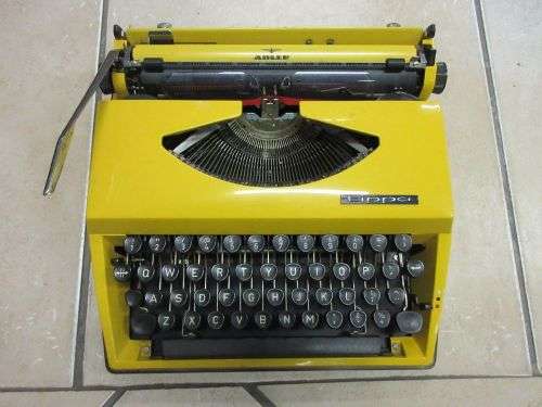 Tippa Typewriter