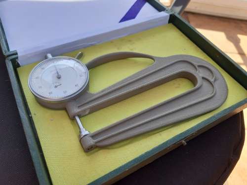 Peacock thickness gauge. Imperial. 4.5" throat. 1/2" opening