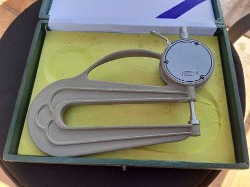 Peacock thickness gauge. Imperial. 4.5" throat. 1/2" opening