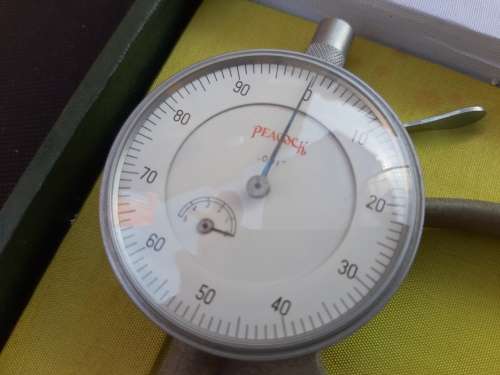 Peacock thickness gauge. Imperial. 4.5" throat. 1/2" opening