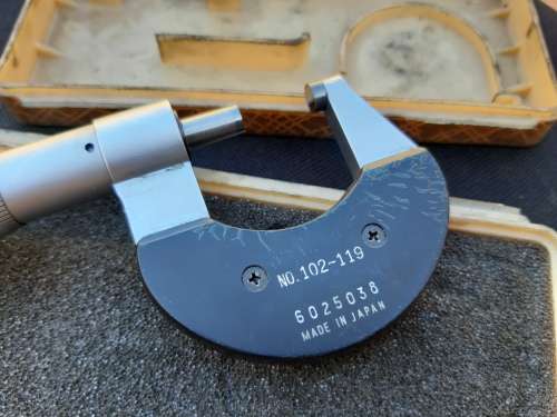 Mitutoyo 0-25mm Micrometer. No 102-119