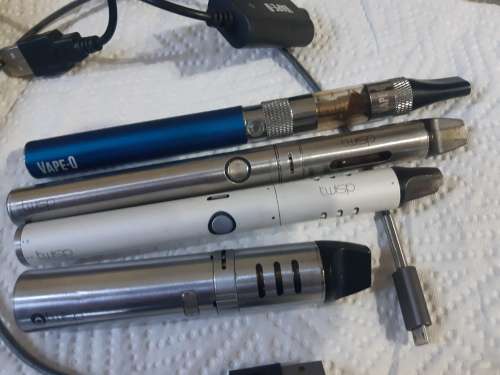 4 x Vape pens. Twisp x 3 and Vape O
