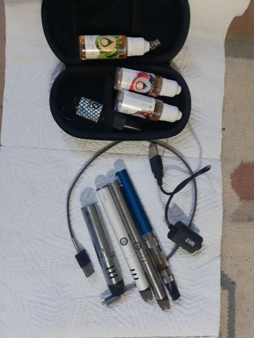 4 x Vape pens. Twisp x 3 and Vape O