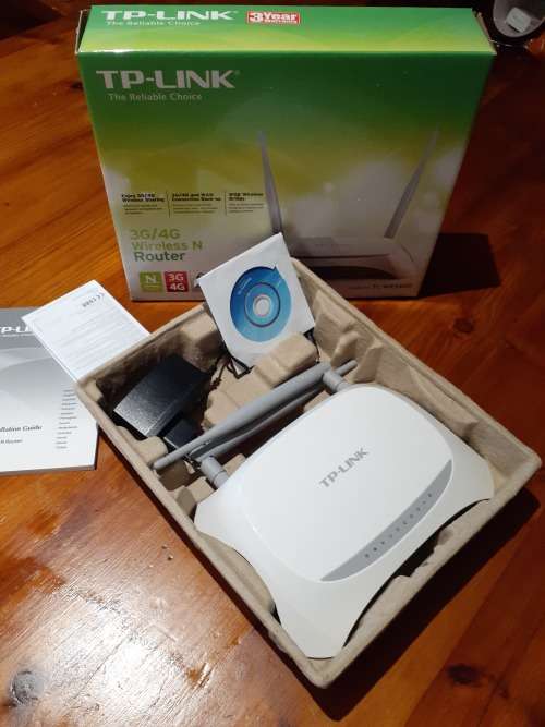 TP Link Router {Like New}