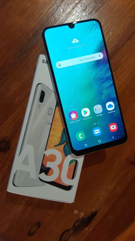 Samsung Galaxy A30