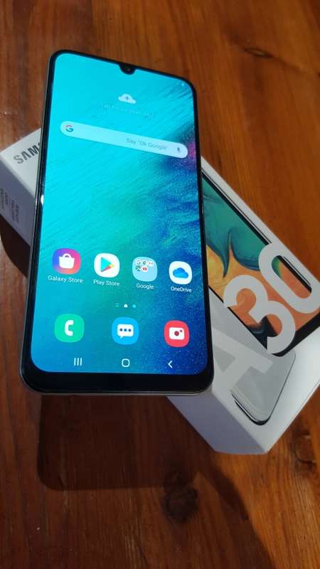 Samsung Galaxy A30