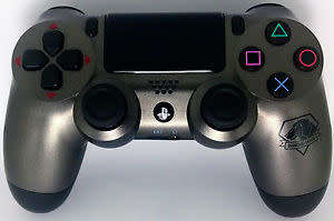 PS4 Limited Edition Diamond Dogs V1 Controllers
