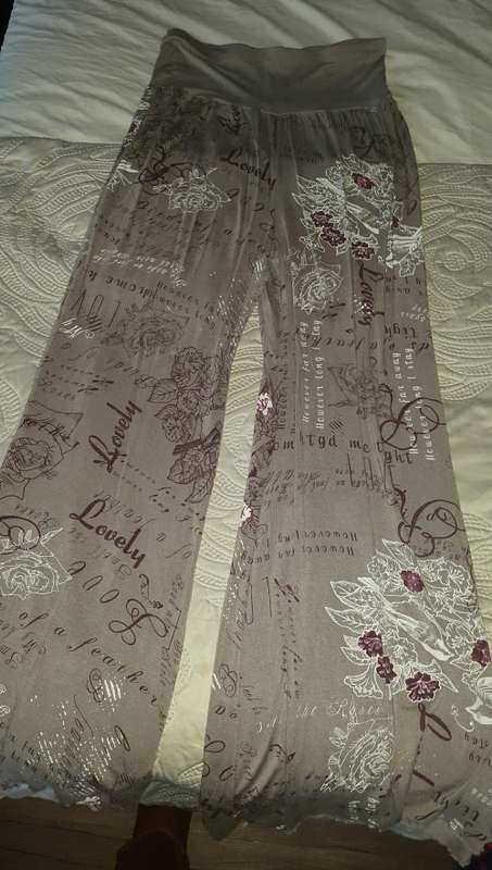 Burgundy beige and white ladies Pilazzo pants * Size 34/ 36