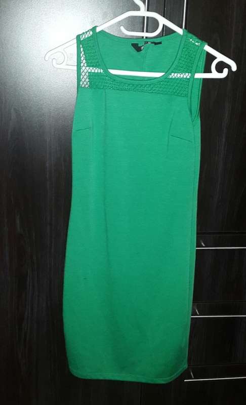 Green RT dress with Mesh detail over bust * Size SS